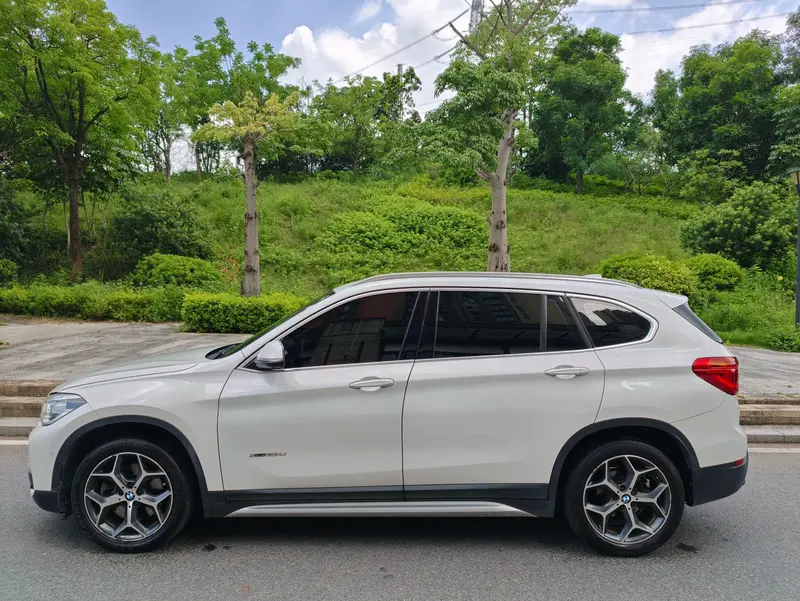 BMW X1 xDrive20Li люкс — фото 4