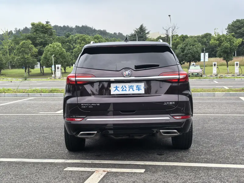 Buick Enclave — фото 4