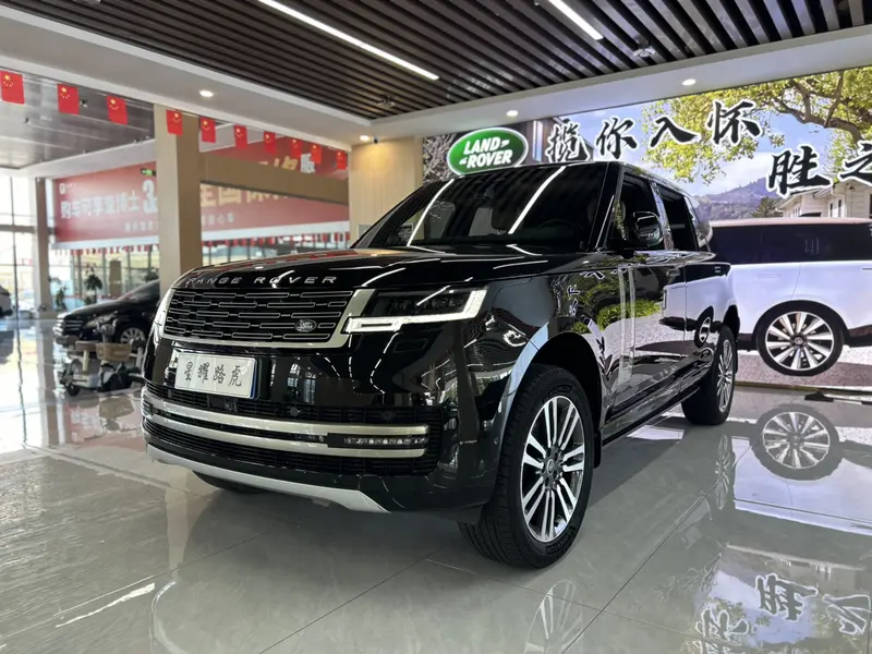 Land Rover Range Rover 3.0 L 6 400 PS