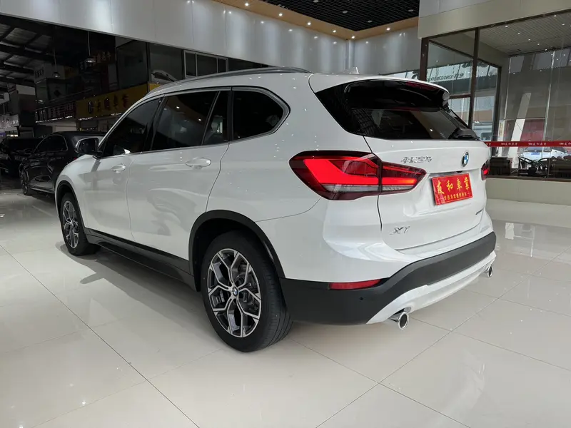 BMW X1 — фото 4