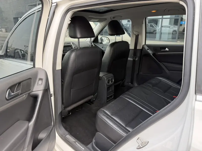 Volkswagen Tiguan — фото 11