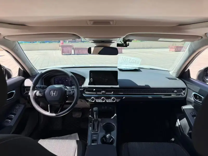 Honda Civic — фото 7