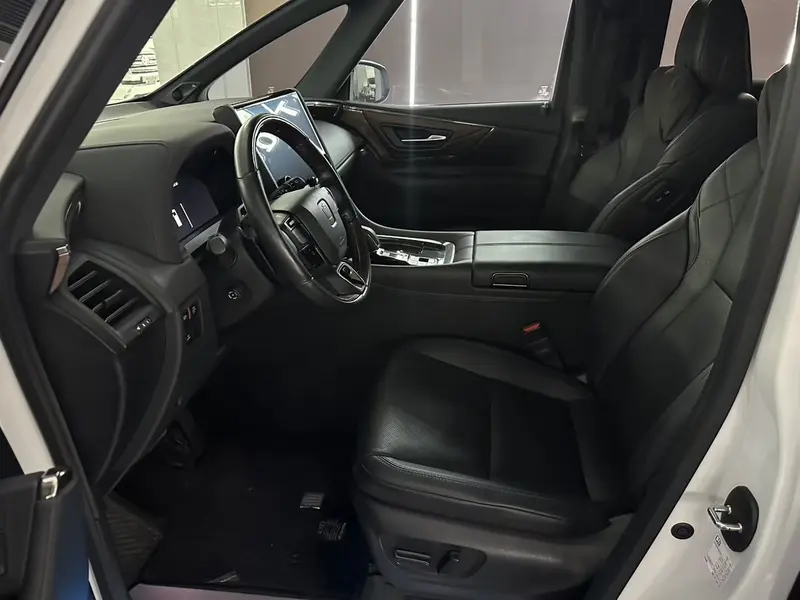 Toyota Vellfire — фото 8