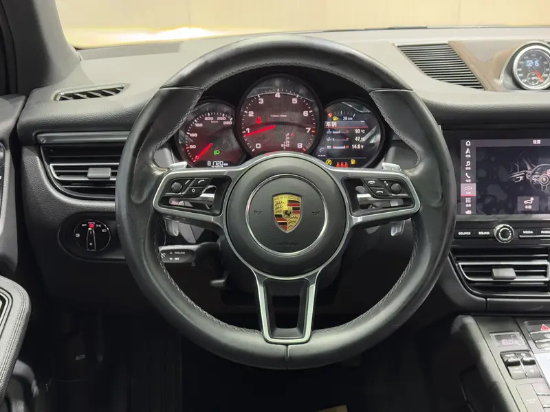 Porsche Macan 2.0 T — фото 8