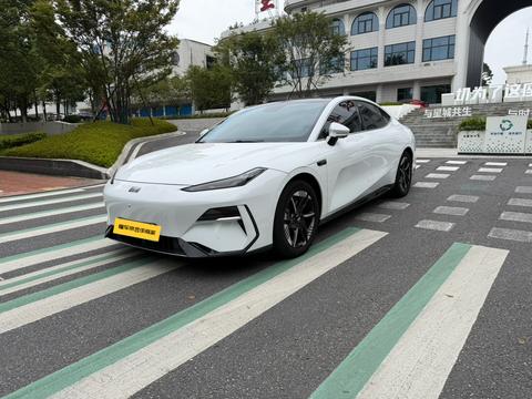 Geely Galaxy E8