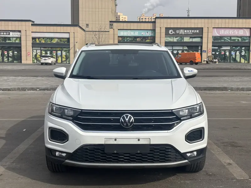 Volkswagen T-Roc — фото 2