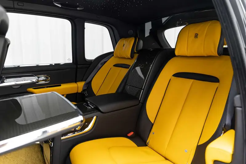 Rolls-Royce Cullinan — фото 15