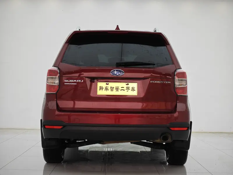 Subaru Forester — фото 6