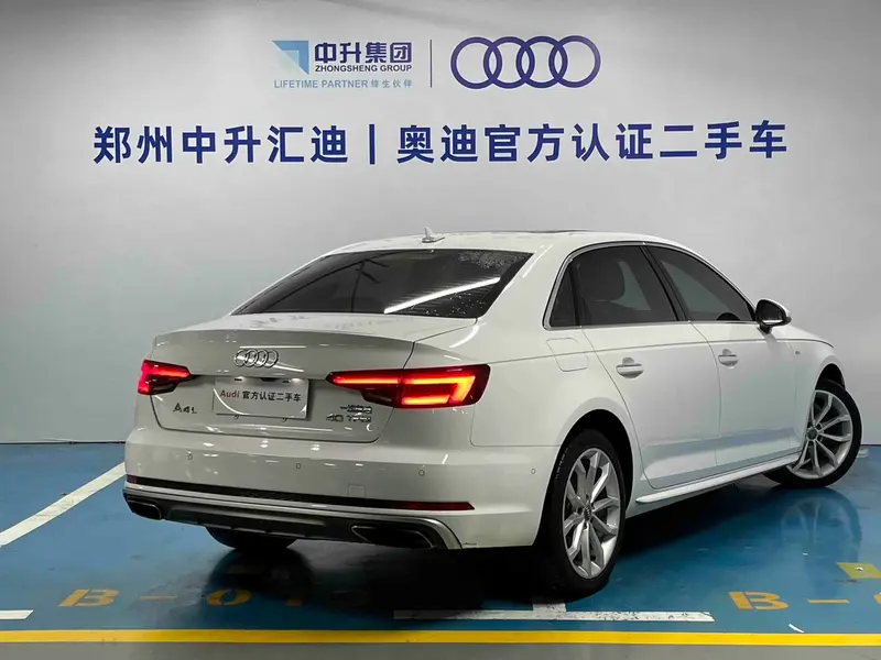 Audi A4L 40 TFSI стиль VI — фото 4