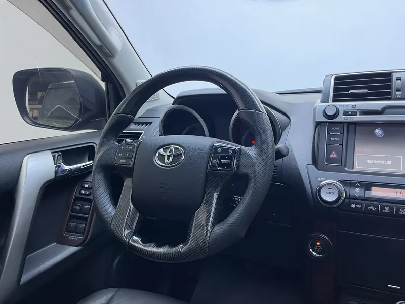 Toyota Prado — фото 13
