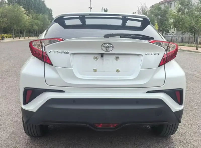 Toyota C-HR — фото 5