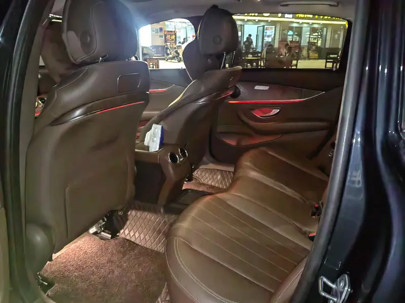 Mercedes-Benz E-Class E 300 L Luxury — фото 9