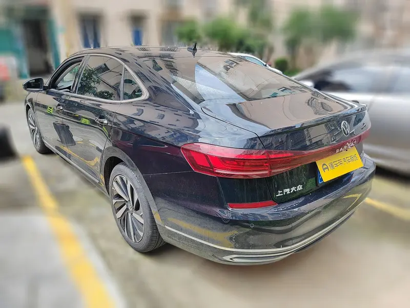Volkswagen Passat — фото 6