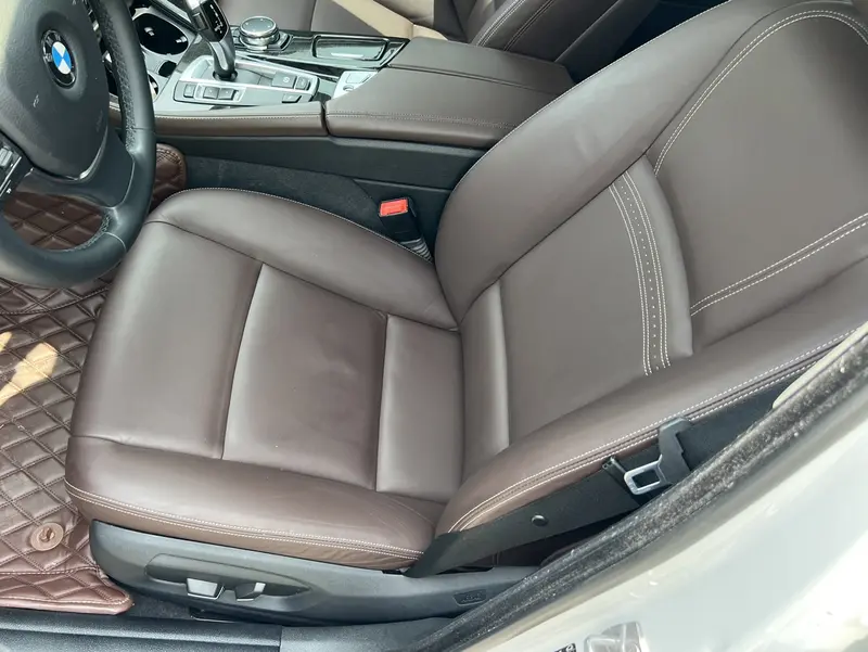 BMW 5 Series — фото 14