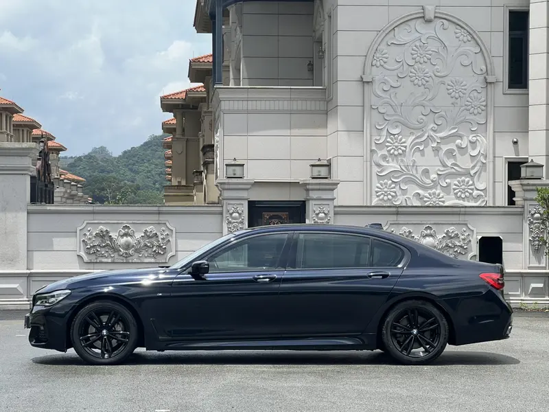 BMW 7 730 Li M Sport Package — фото 4