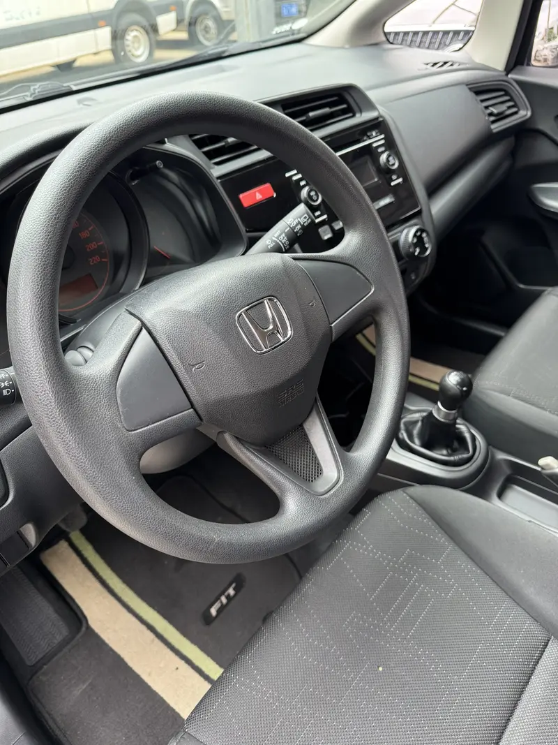 Honda Fit — фото 9
