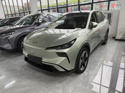 Bestune Yueyi 03
