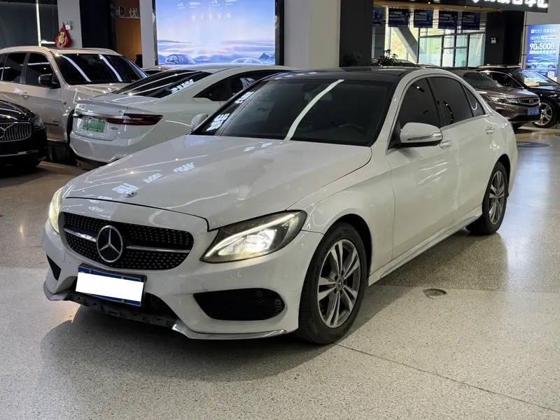 Mercedes-Benz C-Class — фото 1