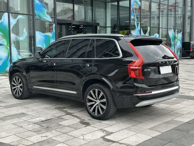 Volvo XC90 — фото 4
