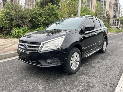Venucia T70