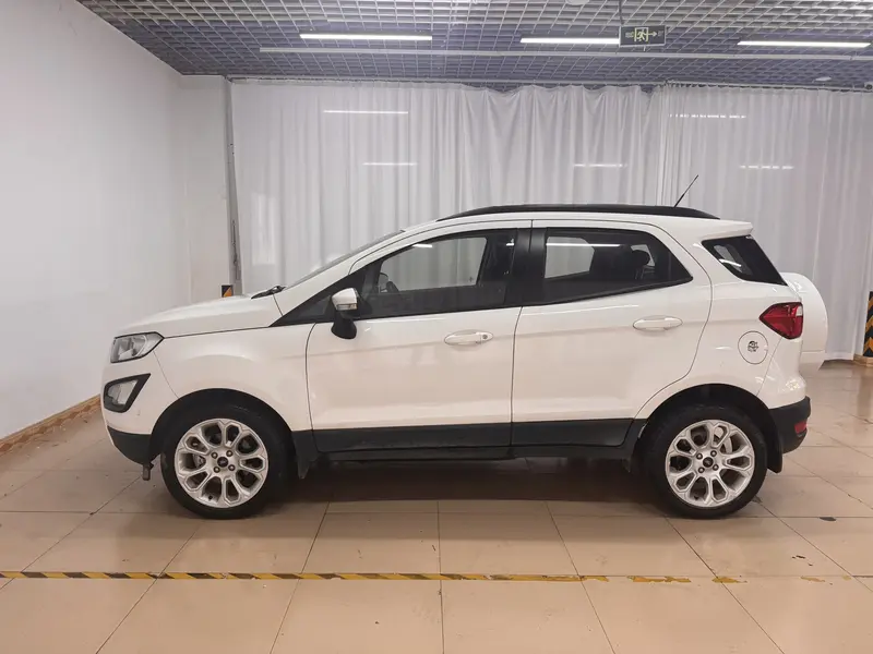 Ford EcoSport — фото 4