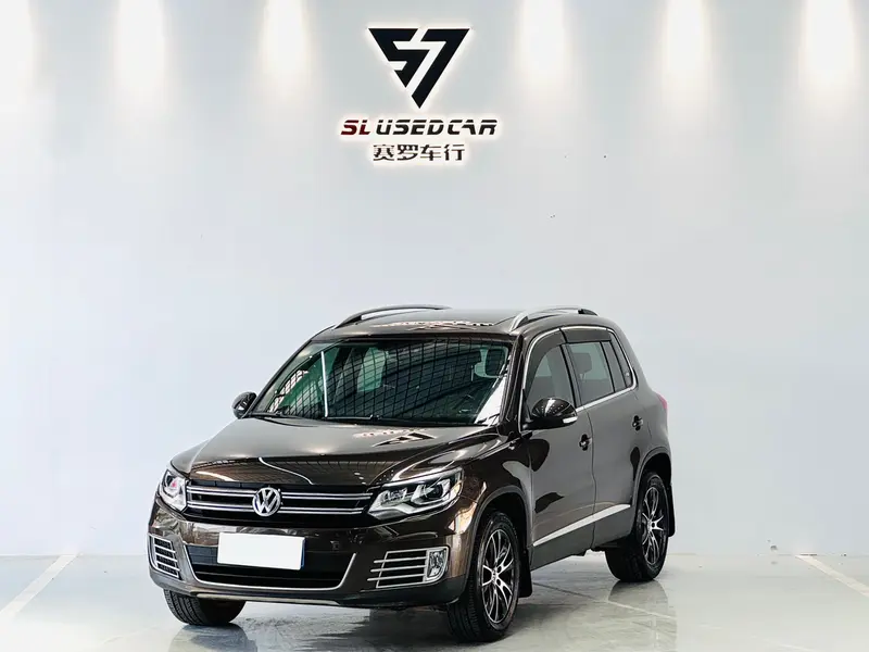 Volkswagen Tiguan — фото 1