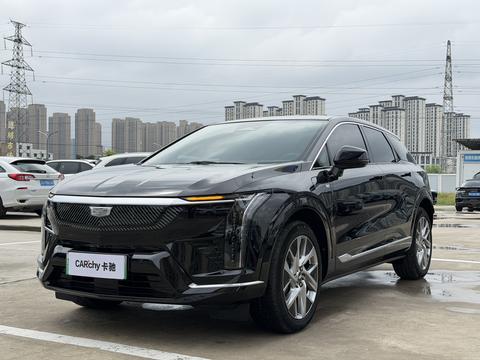 Cadillac OPTIQ, 2024 год
