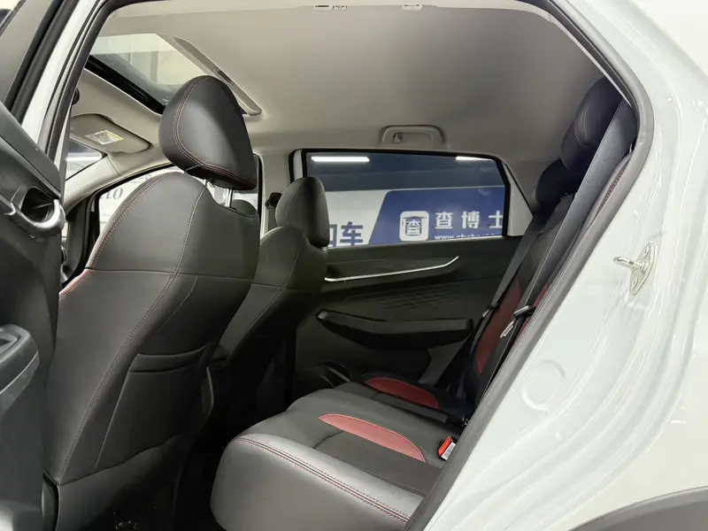 Geely Vision X3 PRO 1.5L CVT премиум — фото 12