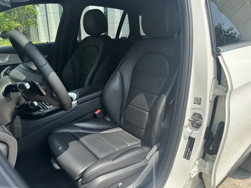 Mercedes-Benz GLC 200 4MATIC — фото 10