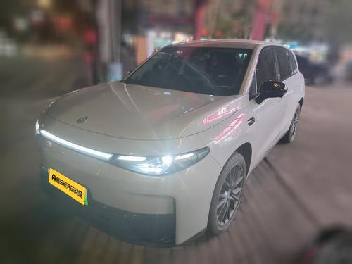 Leapmotor C10