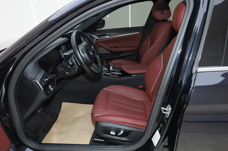 BMW 5 530 Li M Sport Package — фото 13