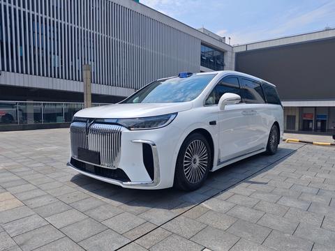 VOYAH Dreamer PHEV