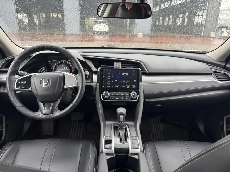 Honda Civic — фото 11