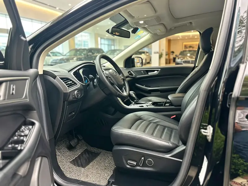 Ford Edge — фото 8