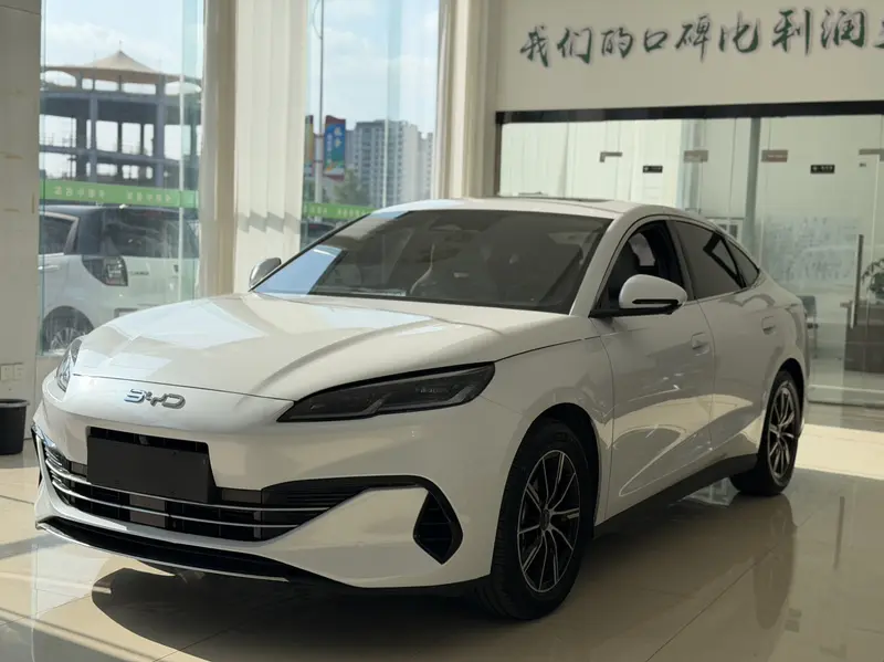 BYD 06 DM DM-i 120 KM