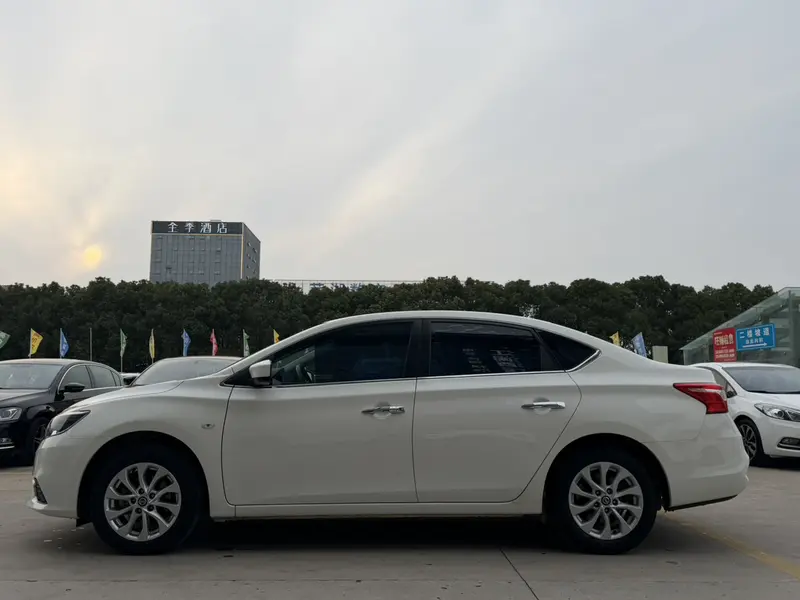 Nissan Sylphy — фото 4