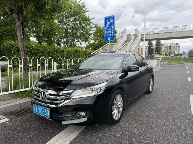 Honda Accord 2.4 L EXN