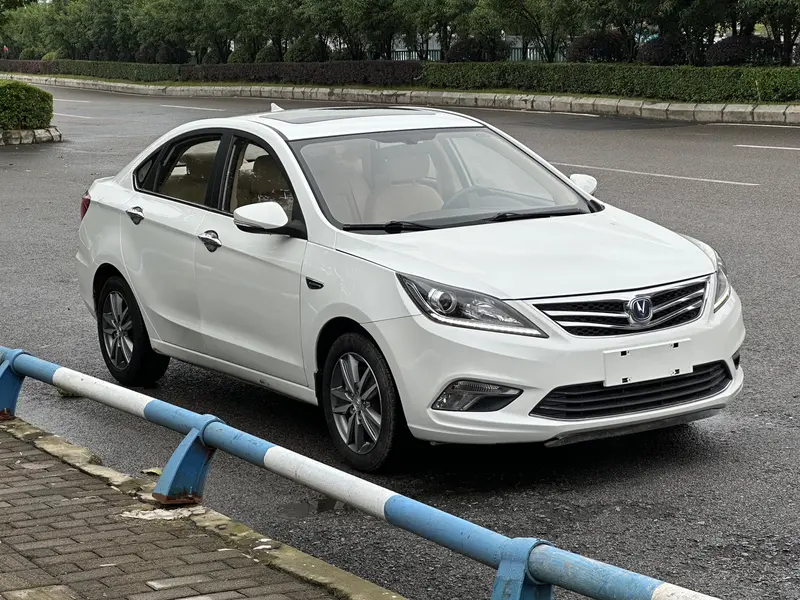 Changan Eado — фото 3
