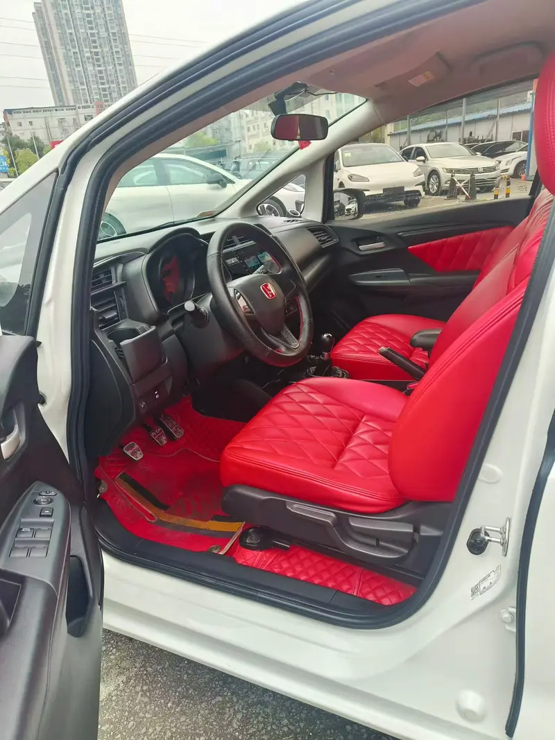 Honda Fit — фото 6