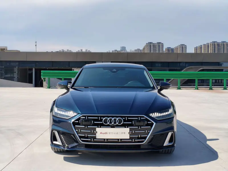 Audi A7L — фото 2