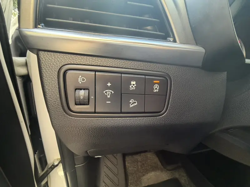 Kia Sportage 2.0 L ATLuxury V — фото 13