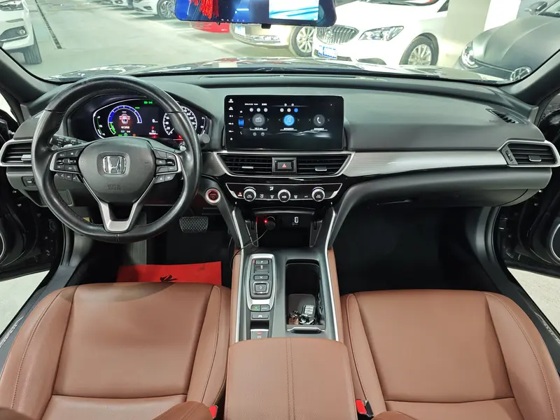 Honda Inspire — фото 6