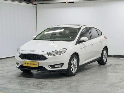 Ford Focus 2015 1.6L AT