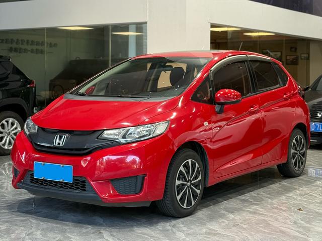 Honda Fit - фото 1