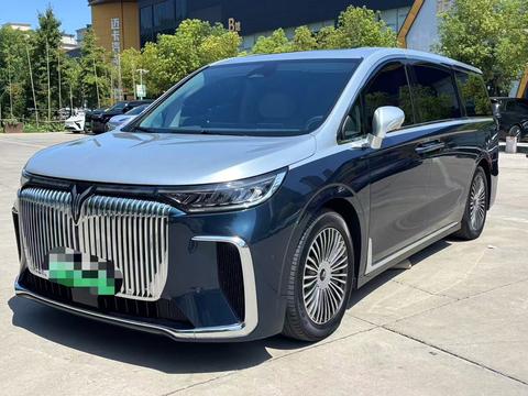 VOYAH Dreamer PHEV