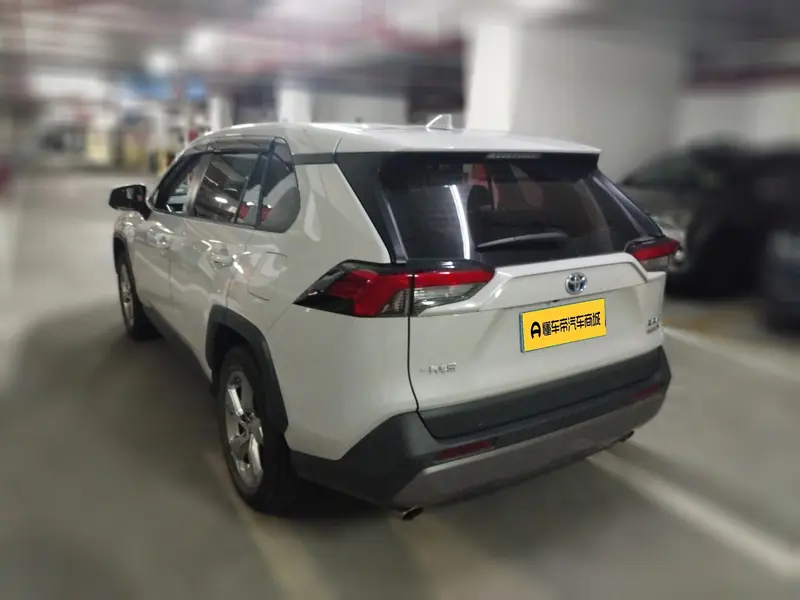 Toyota RAV 4 2.5 L CVT 2 WD Elite — фото 6