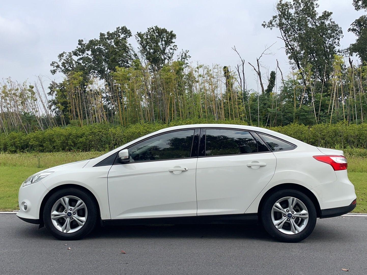 Ford Focus 2012 1.6L AT Comfort