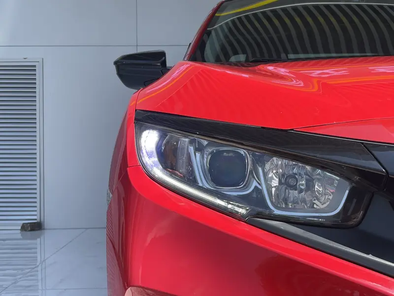Honda Civic — фото 7