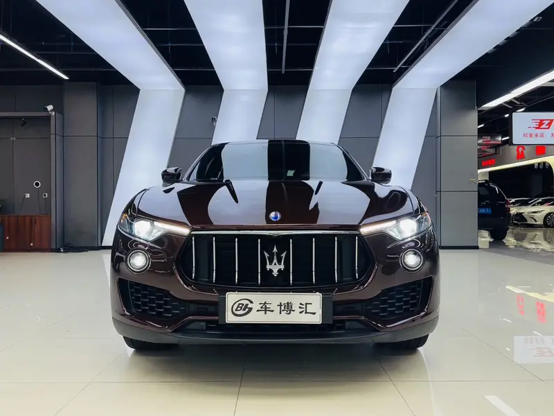 Maserati Levante 3.0 T 350 Hp — фото 2