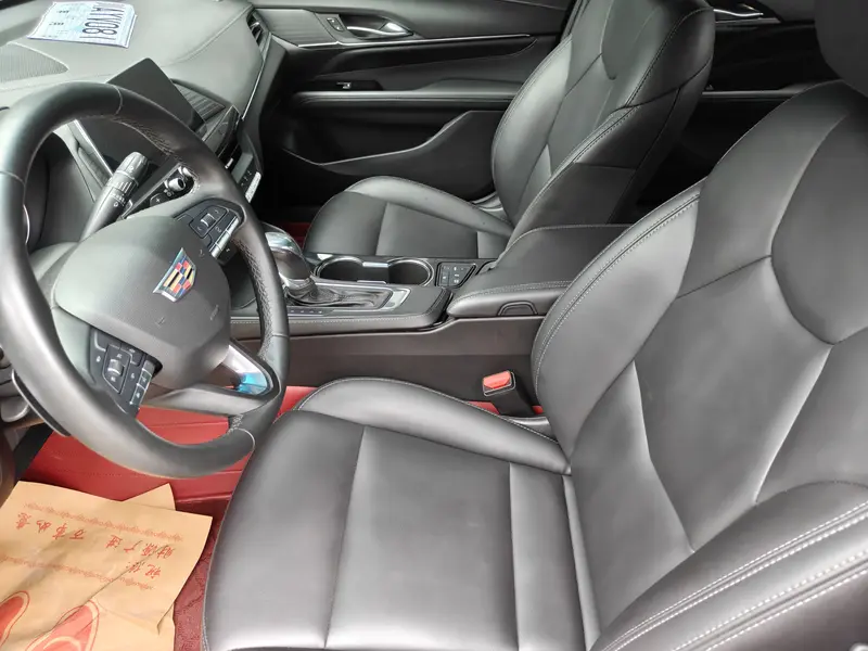 Cadillac CT4 — фото 12